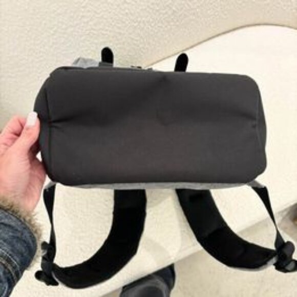 SOLD  NEW! Herschel Little America™ Backpack - 30L - Picture 6 of 6